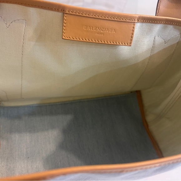 Balenciaga Blue and Tan Tote with Structured Design - Picture 6 of 7